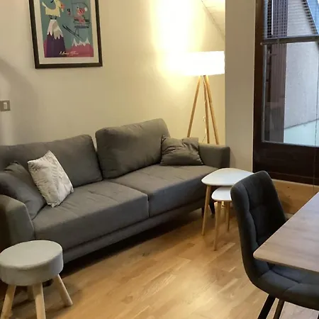 Triplex Aiguille Du Midi Furnished Flat 霞慕尼